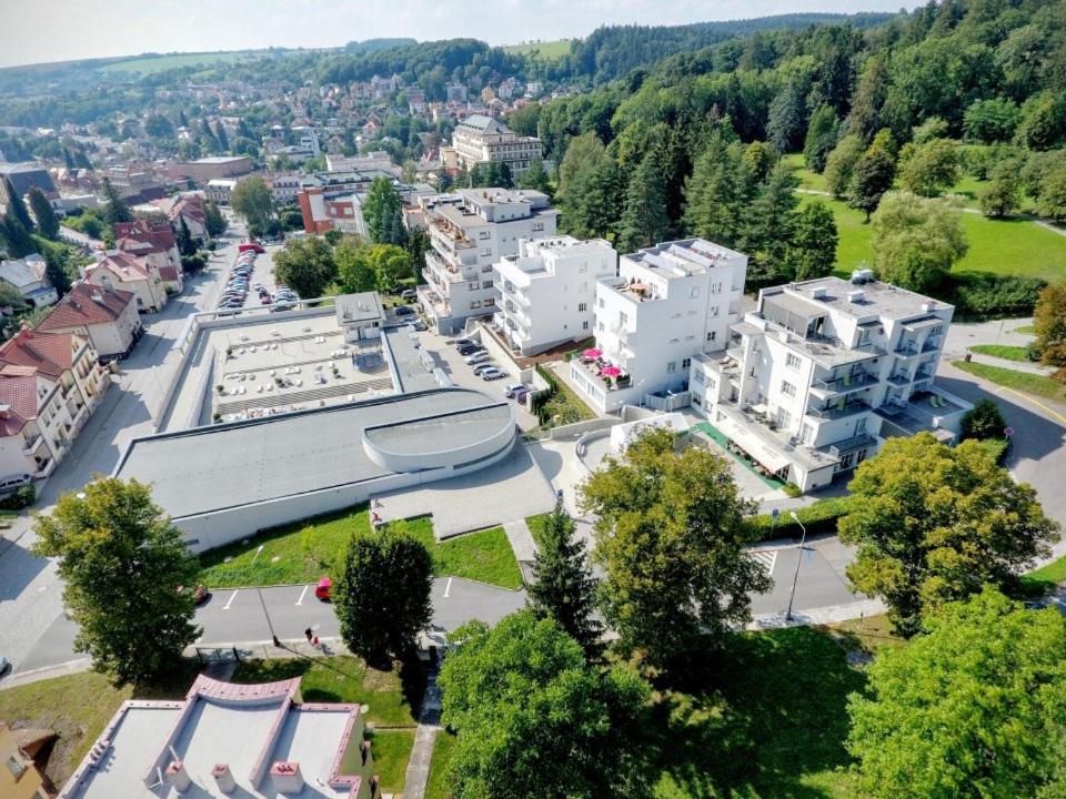 Hotel Radun Luhacovice Exterior photo